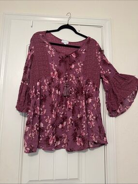easel Mauve Floral Bell-Sleeve Peasant Top